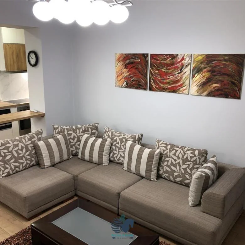 Tirane, jepet me qera apartament 1+1+Ballkon Kati 2, 65 m² 600 € (Myslym Shyri)