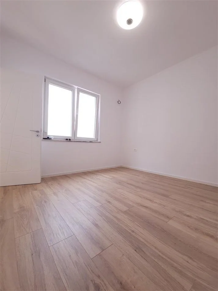 Tirane, shitet apartament 1+1+Ballkon, Kati 5, 58 m² 120,000 € (Zogu i Zi)