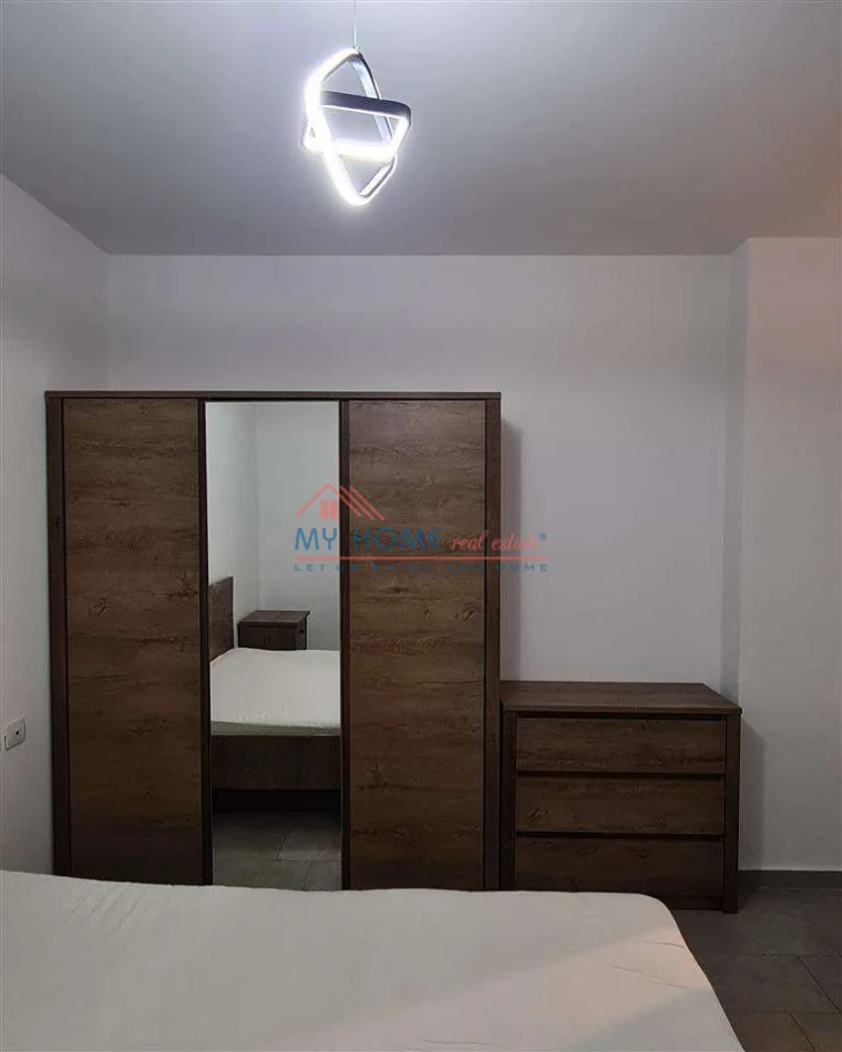 Tirane, jepet me qera apartament 1+1+Ballkon Kati 4, 63 m² 580 € (Rruga Artan Lenja)