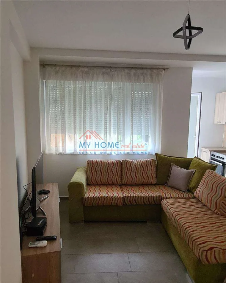 Tirane, jepet me qera apartament 1+1+Ballkon Kati 4, 63 m² 580 € (Rruga Artan Lenja)