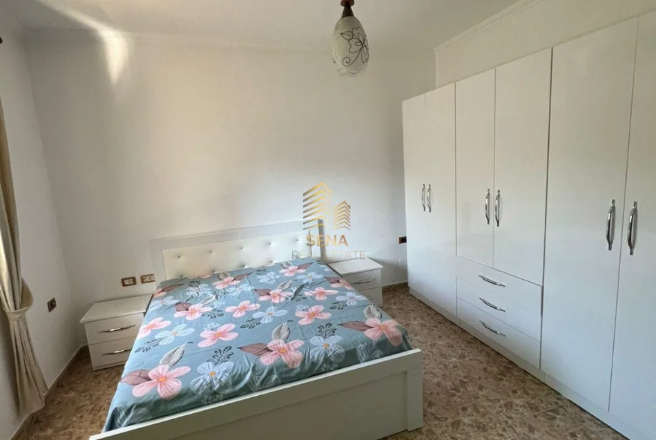 Tirane, jepet me qera apartament 1+1 Kati 2, 75 m² 370 € (Qyteti Studenti)