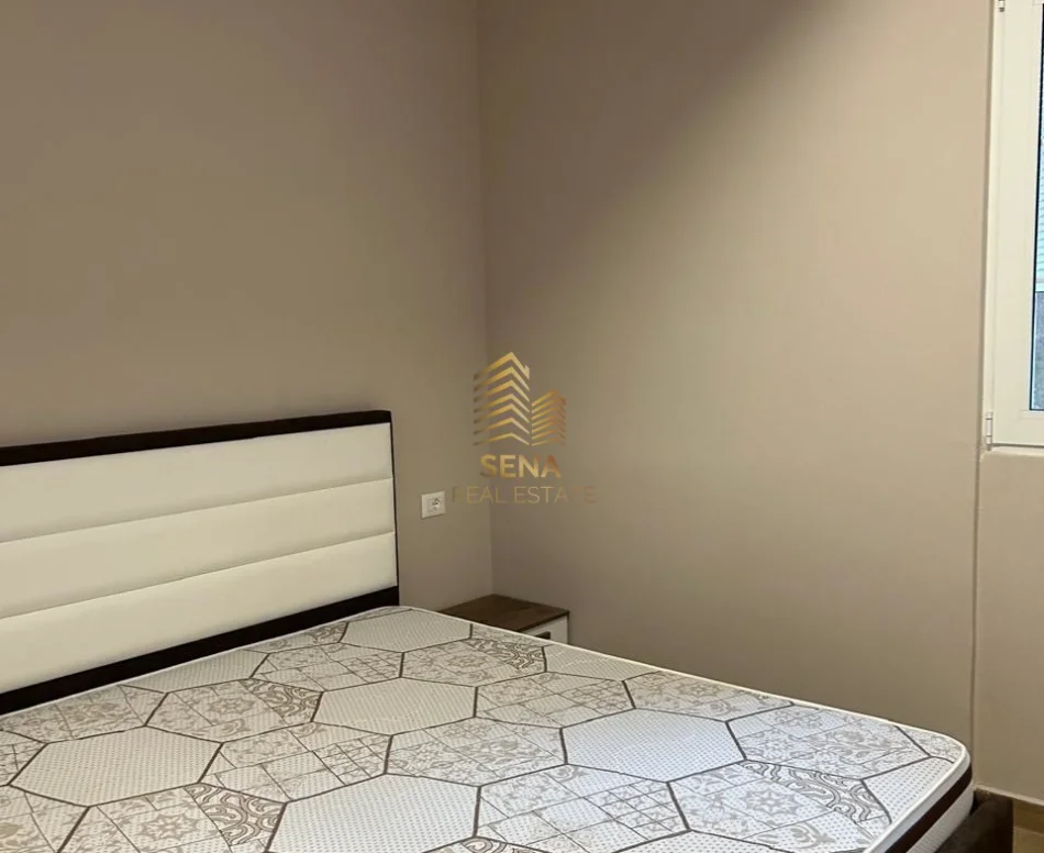 Tirane, jepet me qera apartament 1+1 Kati 1, 60 m² 350 € (Yzberisht)