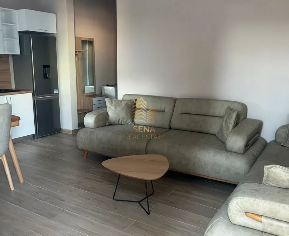 Tirane, jepet me qera apartament 1+1 Kati 1, 60 m² 350 € (Yzberisht)