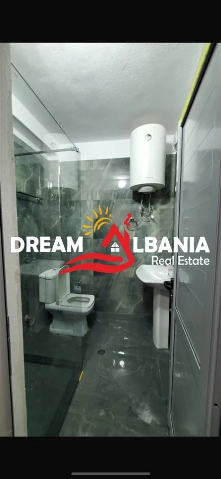 Tirane, jepet me qera apartament 1+1+Ballkon Kati 1, 65 m² 550 € (Don Bosko)
