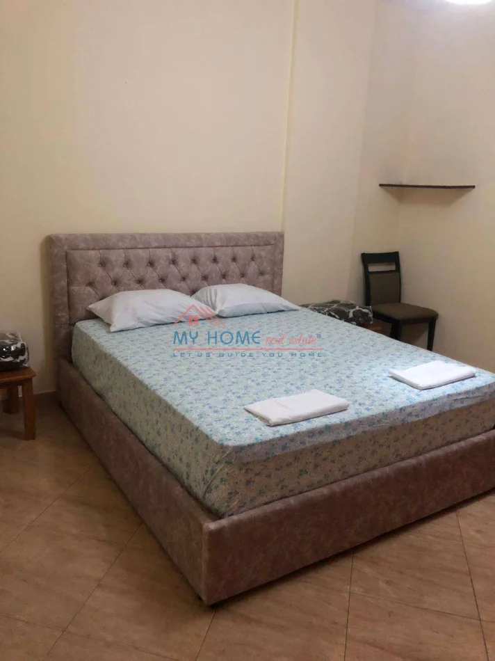 Tirane, jepet me qera apartament 1+1+Ballkon Kati 3, 60 m² 450 € (Don Bosko)