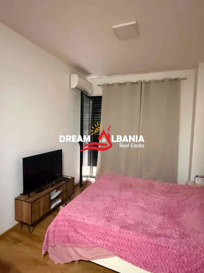Tirane, jepet me qera apartament 1+1+Ballkon Kati 2, 72 m² 600 € (Kompleksi Panorama)
