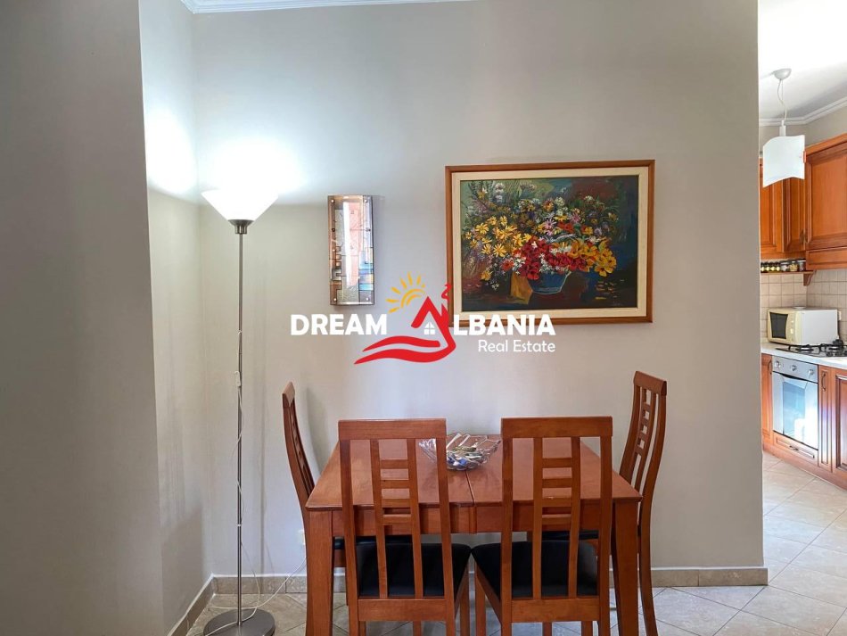 Tirane, jepet me qera apartament 1+1 , 65 m² 500 € (prane “Tirana Garden Building”, Ne Zonen e 21 Dhjetorit)