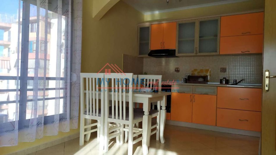 Tirane, jepet me qera apartament 1+1+Ballkon Kati 7, 56 m² 450 € (Selvia)