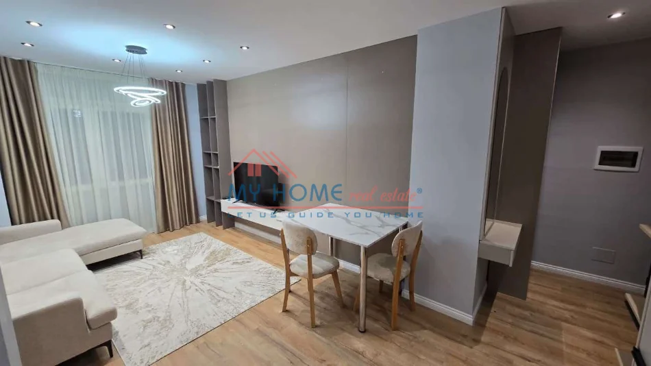 Shqiperi, jepet me qera apartament 1+1+Ballkon Kati 6, 64 m² 580 € (5 Maji)