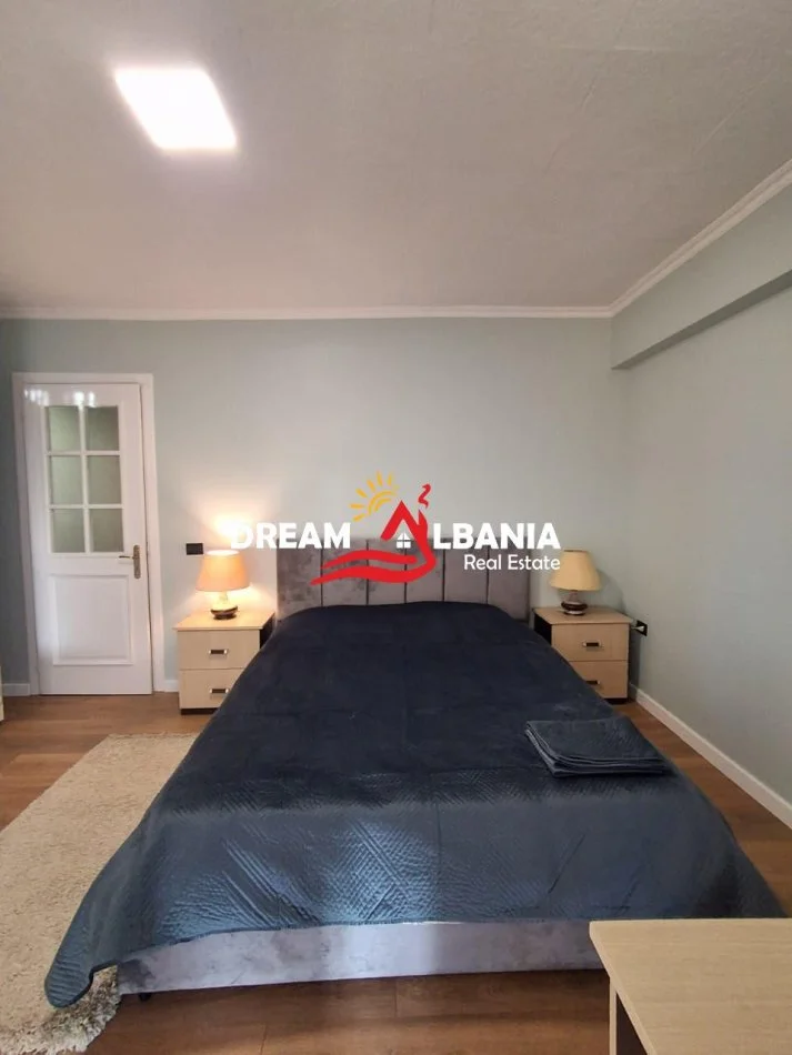 Tirane, jepet me qera apartament 1+1 , 55 m² 600 € (tek Rruga e Dibres prane Selvise)