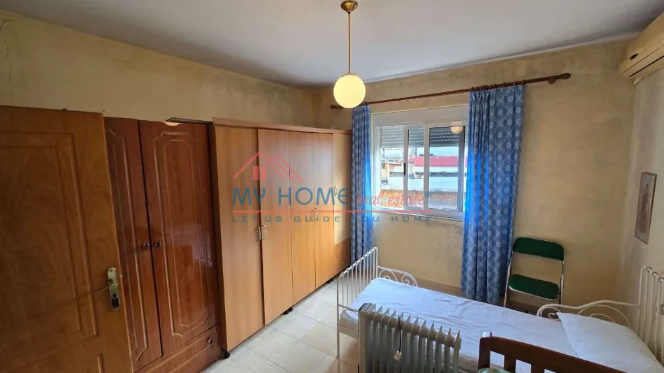 Tirane, jepet me qera apartament 1+1+Ballkon Kati 4, 54 m² 95.000 € (Ali Demi)