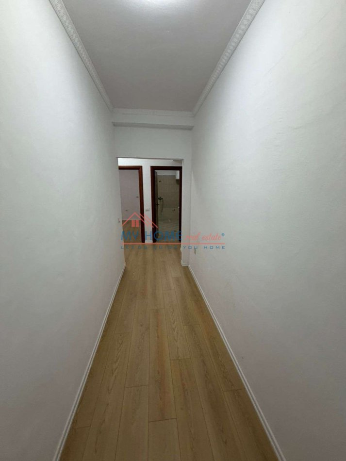 Tirane, shitet apartament 1+1+Ballkon Kati 3, 70 m² 91.000 € 