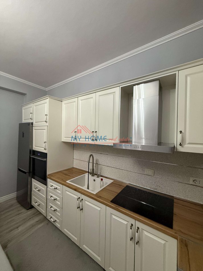 Tirane, shitet apartament 1+1+Ballkon Kati 3, 63 m² 170.000 € (BulevardiGjergj Fishta)