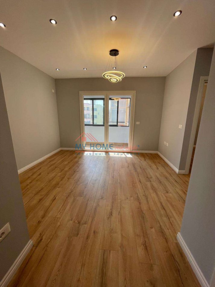 Apartament 1+1 ne shitje tek 5 Maji ne Tirane - Kontakto:  069 43 32 490