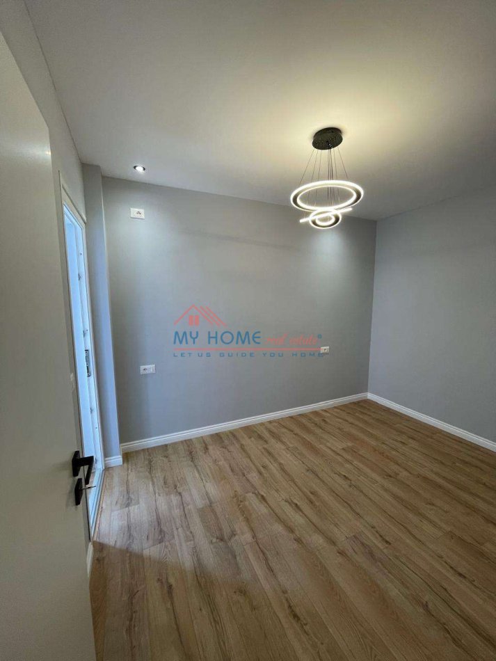 Tirane, shitet apartament 1+1 Kati 6, 49 m² 98.000 € (5 Maj)