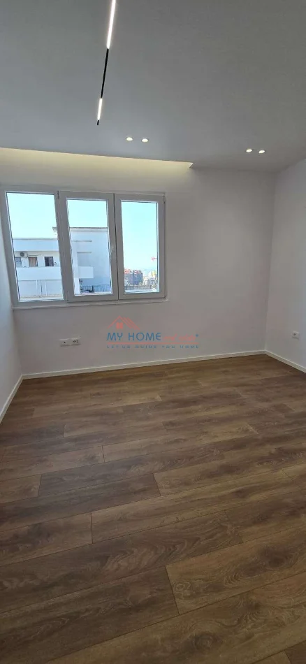Tirane, shitet apartament 1+1+Ballkon Kati 11, 65 m² 165.000 € (Rruga Shefqet Musaraj)
