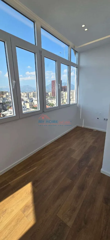 Tirane, shitet apartament 1+1+Ballkon Kati 11, 65 m² 165.000 € (Rruga Shefqet Musaraj)