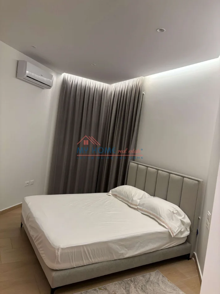 Tirane, jepet me qera apartament 1+1+Ballkon Kati 4, 64 m² 800 € (Kopeshti Botanik)