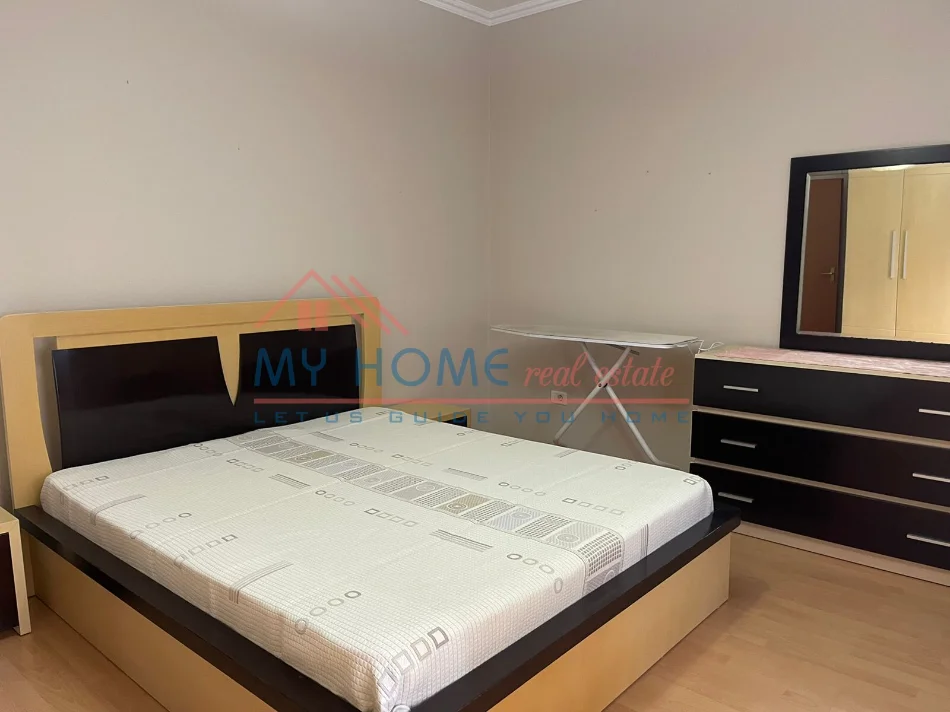 Tirane, jepet me qera apartament 1+1+Ballkon Kati 10, 65 m² 620 € (Shkolla e Baletit)