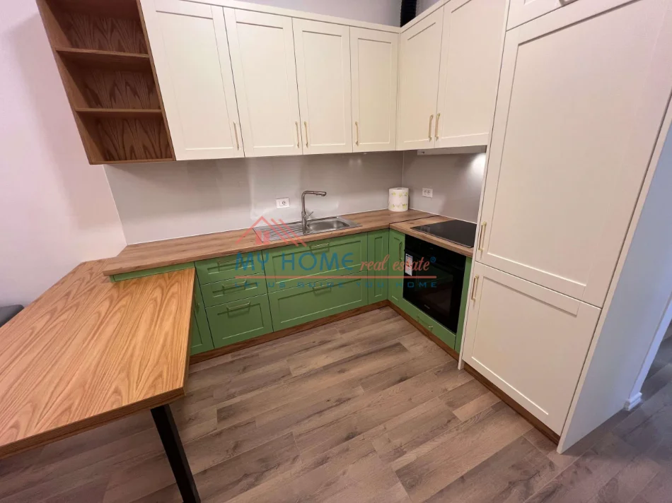 Tirane, jepet me qera apartament 1+1+Ballkon Kati 8, 66 m² 550 € (Rruga Dritan Hoxha)
