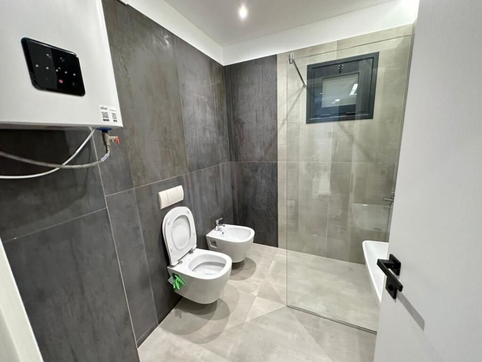 Tirane, jepet me qera apartament 2+1 Kati 6, 90 m² 1.500 € (RRUGA KOSOVAREVE)