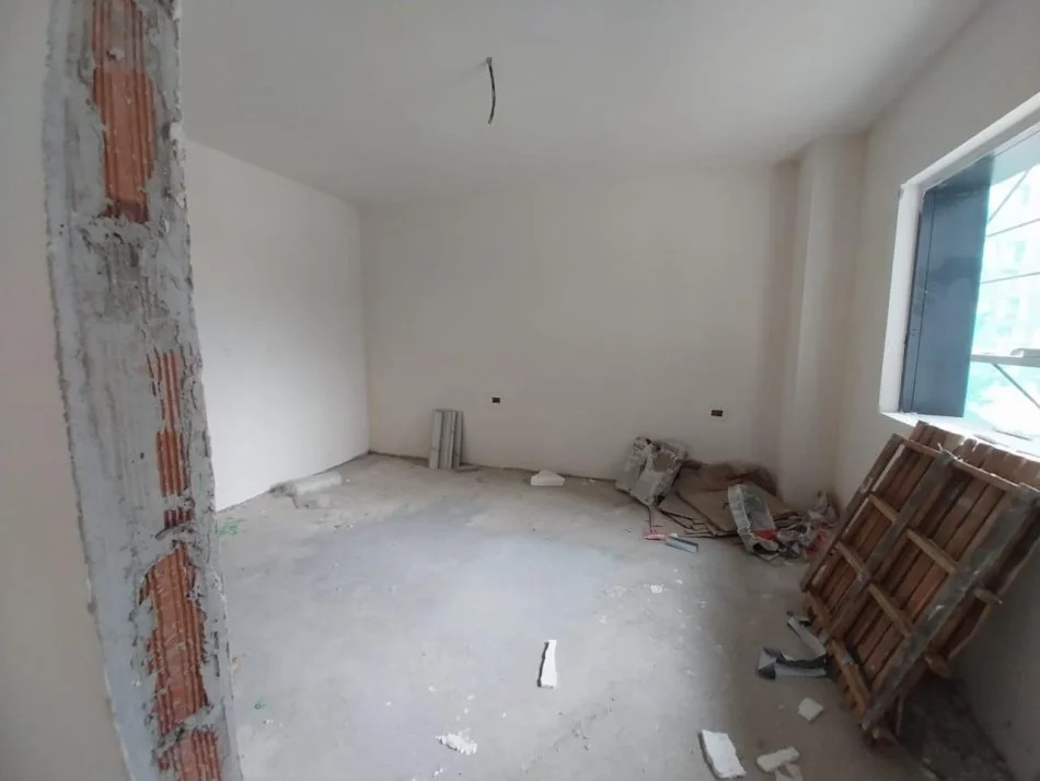 Tirane, shitet apartament 2+1 Kati 3, 105 m² 235.000 € (CORNER REZIDENCE)