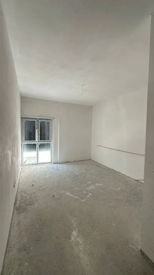 Tirane, shitet apartament 2+1 Kati 2, 124 m² 198.700 € (PORTA E RE)