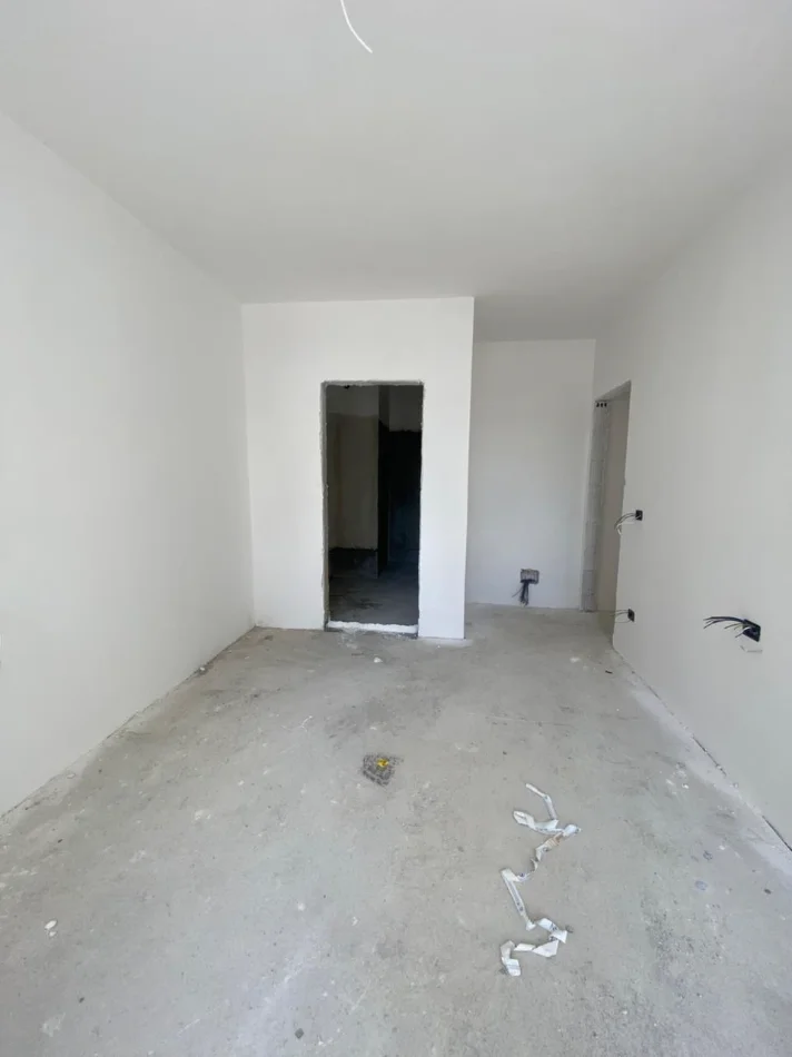Tirane, shitet apartament 2+1 Kati 3, 104 m² 120.000 € (UNIVERS CITY)