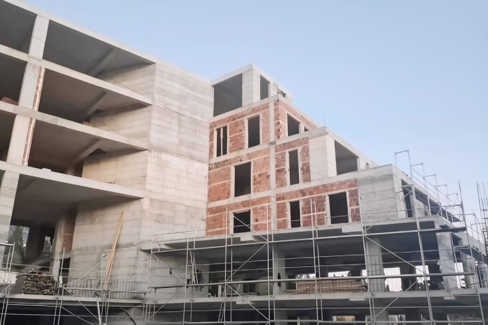 Vlore - Lungomare, shitet apartament 2+1+Aneks+Ballkon Kati 5, 160 m² 600.000 € (Dhermi)