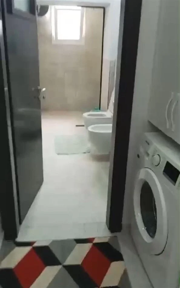 Tirane, jepet me qera apartament 2+1+Aneks+Ballkon Kati 4, 85 m² 550 € (Don Bosko)