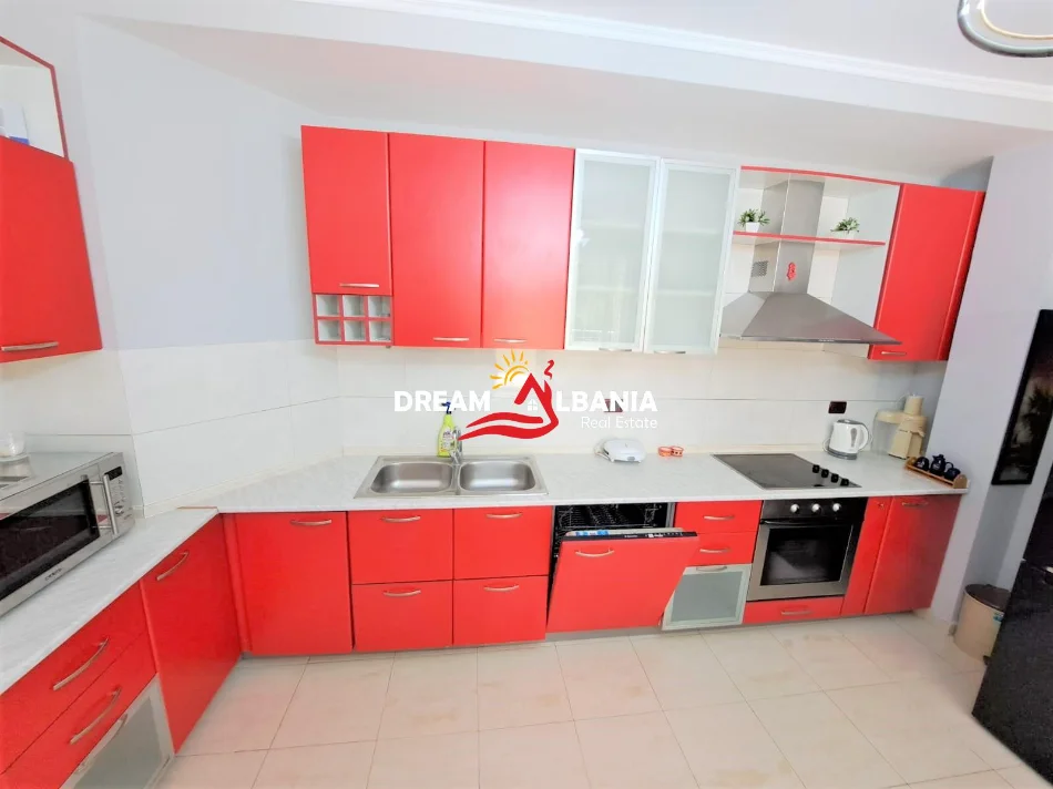Tirane, jepet me qera apartament 2+1+Ballkon Kati 2, 100 m² 680 € (Rruga Fortuzi)