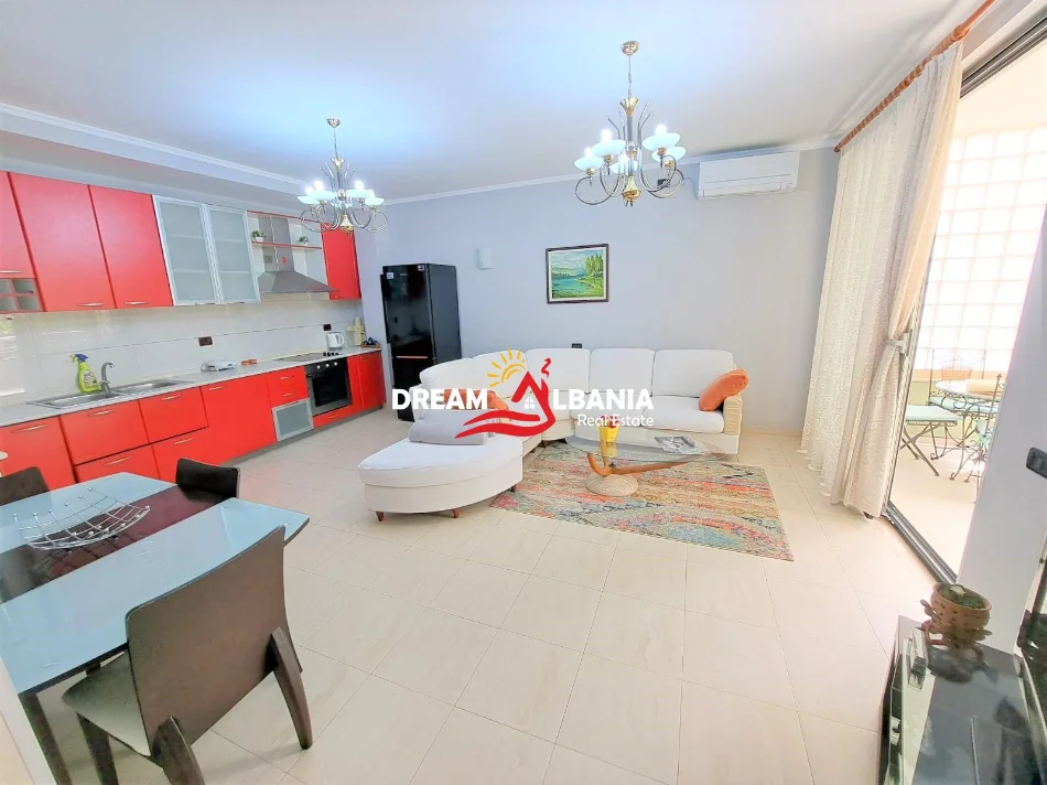 Tirane, jepet me qera apartament 2+1+Ballkon Kati 2, 100 m² 680 € (Rruga Fortuzi)