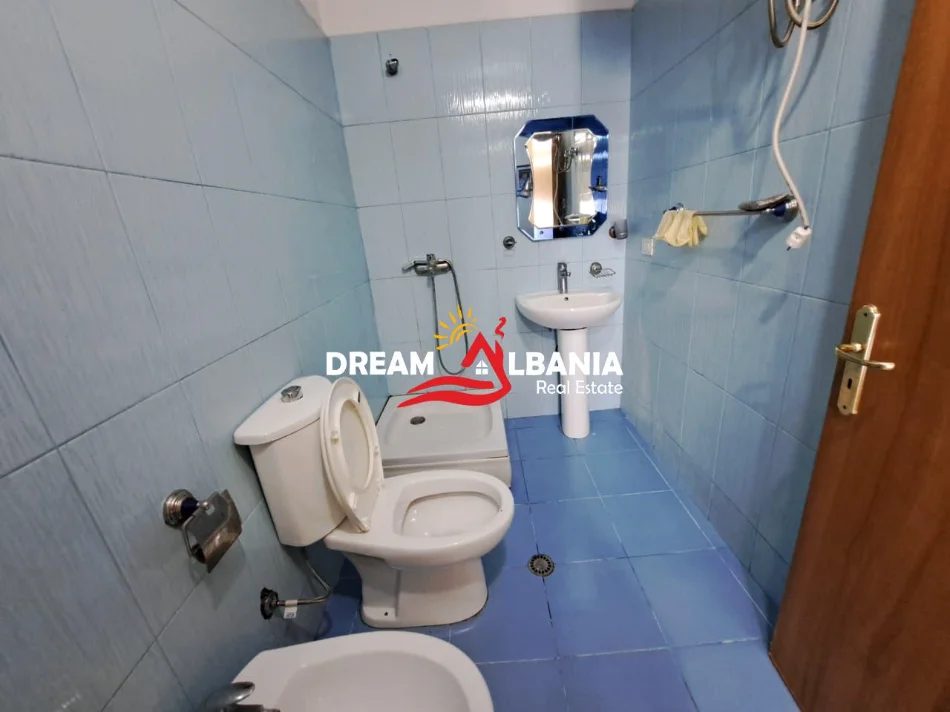 Tirane, jepet me qera apartament 2+1+Ballkon Kati 5, 100 m² 500 € 