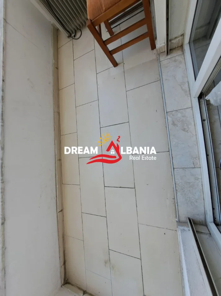 Tirane, jepet me qera apartament 2+1+Ballkon Kati 5, 100 m² 500 € 