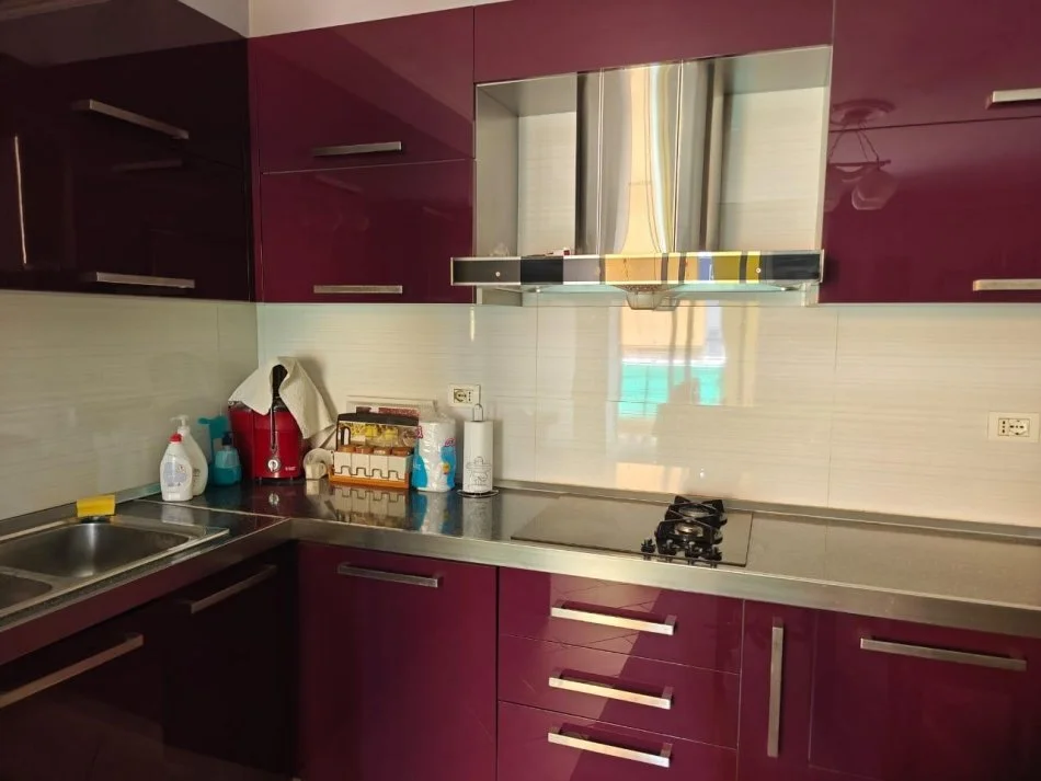 Tirane, jepet me qera apartament 2+1+Ballkon Kati 3, 98 m² 620 € (Don Bosko)