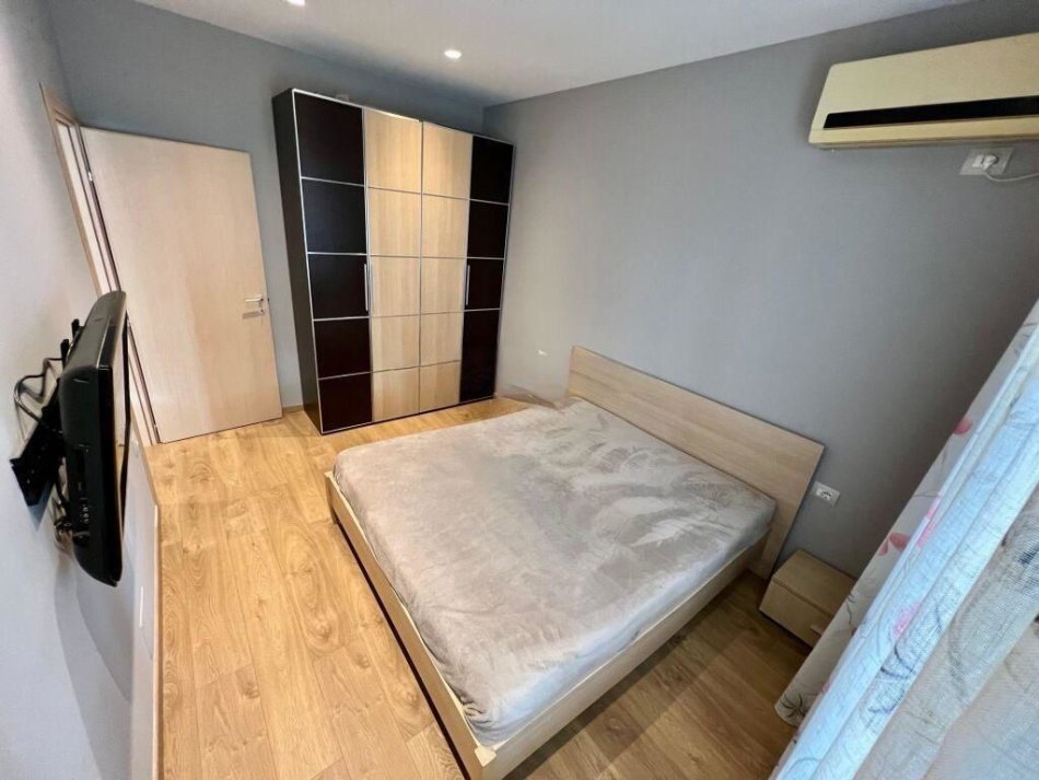 Tirane, shitet apartament 2+1 Kati 10, 90 m² 188.000 € (KOMUNA PARISIT)