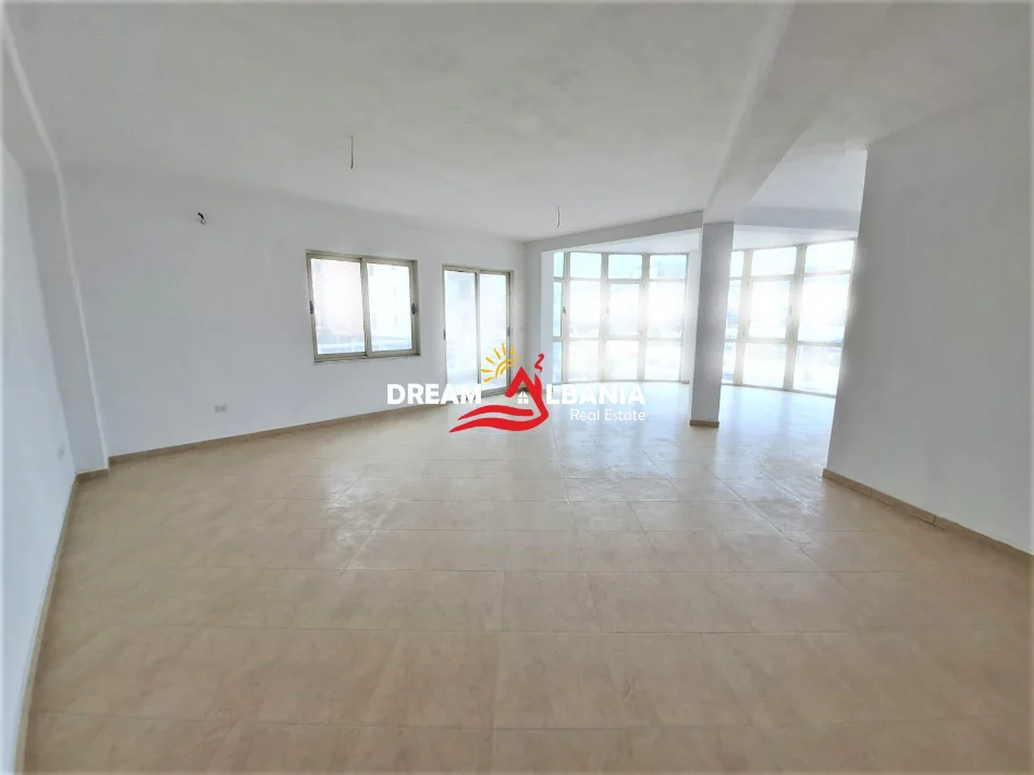 Tirane, shitet apartament 2+1 Kati 1, 176 m² 247.086 € (yzberisht)
