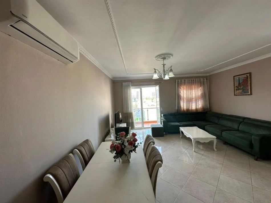 Tirane, jepet me qera apartament 2+1+Aneks+Ballkon Kati 4, 125 m² 600 € (Astir)