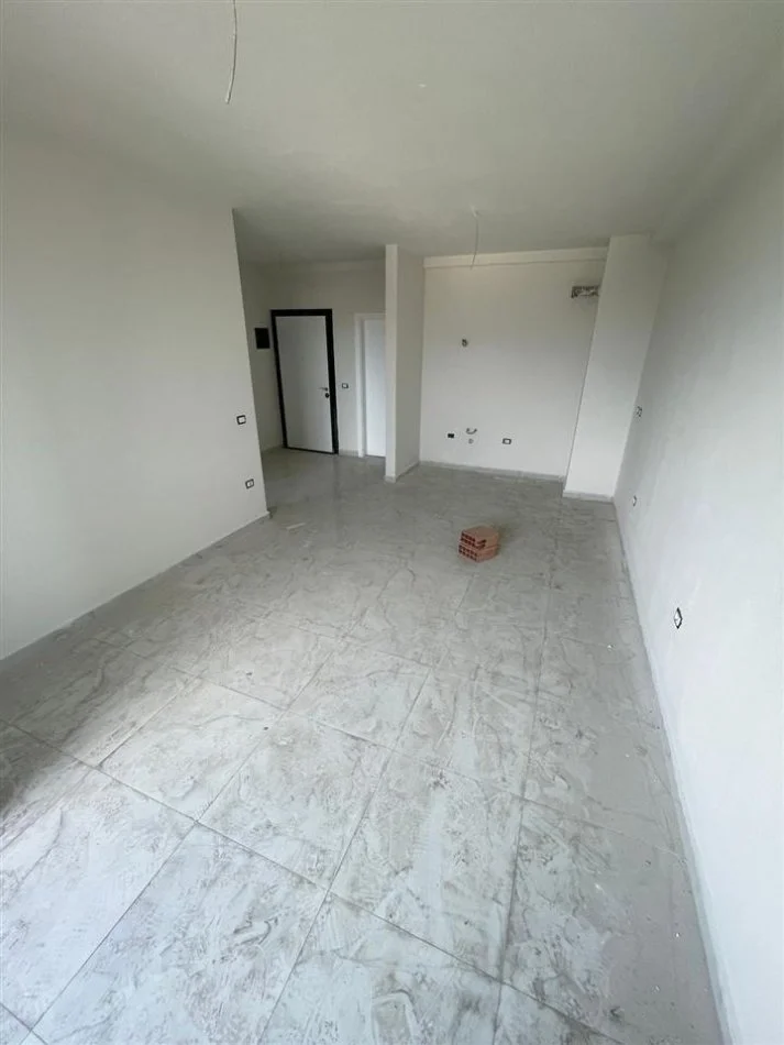 Tirane, jap me qera apartament 2+1 Kati 5, 95 m² 450 € (golden park 3)