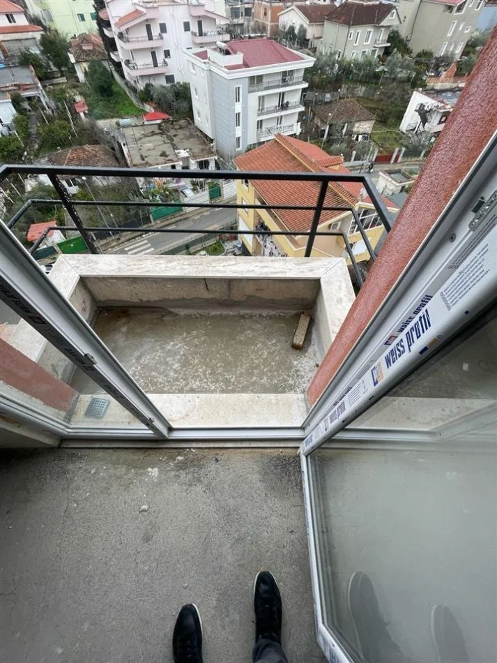 Tirane, shitet apartament 1+1+Ballkon Kati 6, 75 m² 102.000 € (SELITE)
