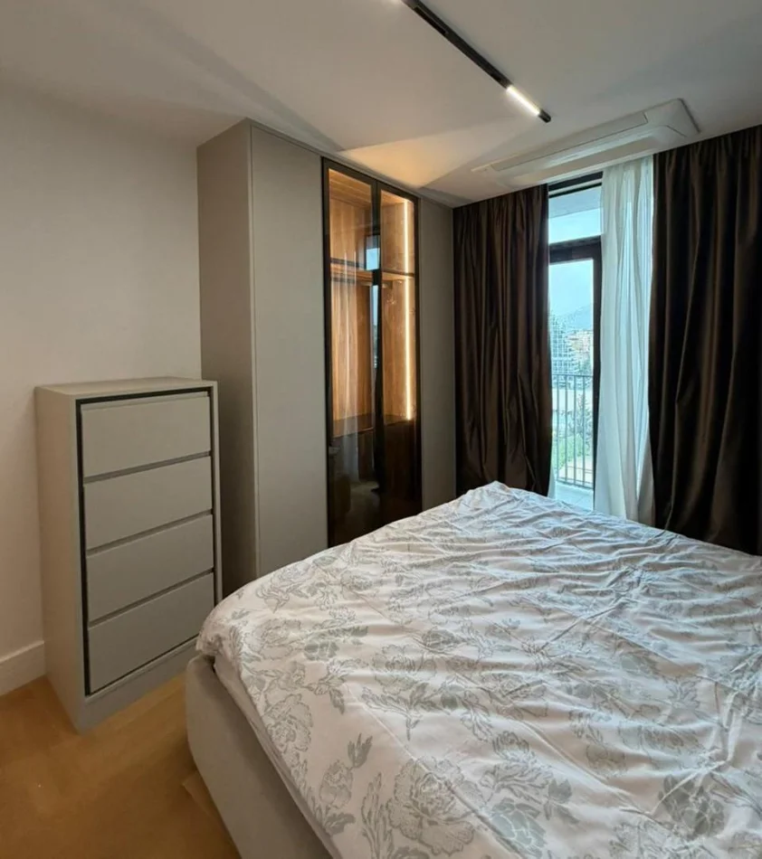 Tirane, jepet me qera apartament 1+1 Kati 6, 117 m² 2.300 € (LAEK VIEW REZIDENCE)