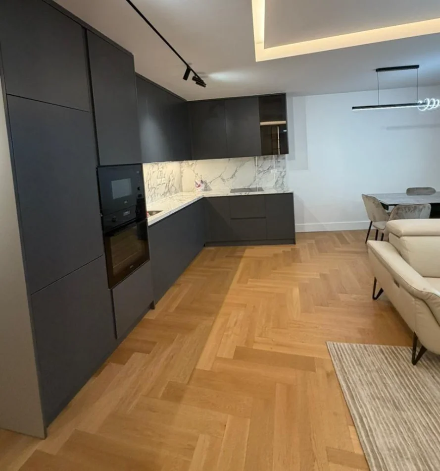 Tirane, jepet me qera apartament 1+1 Kati 6, 117 m² 2.300 € (LAEK VIEW REZIDENCE)