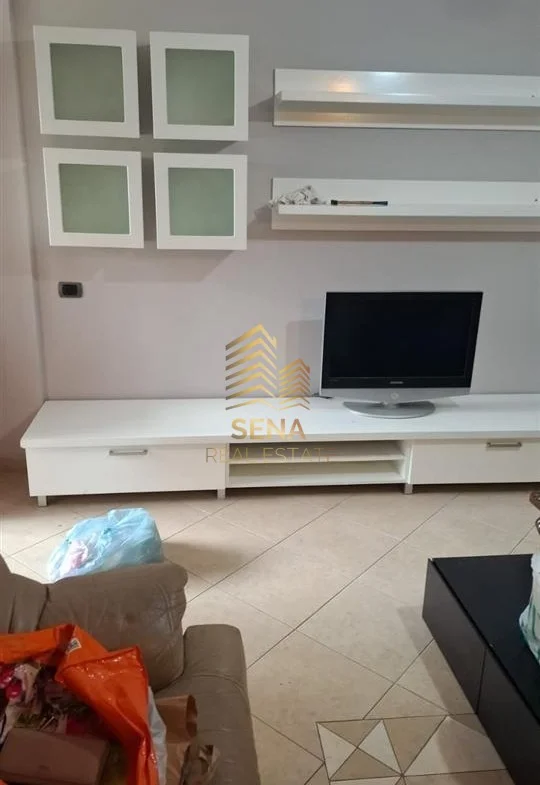 Tirane, jepet me qera apartament 2+1+Ballkon Kati 6, 106 m² 650 € (Selvia)