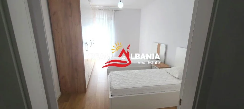 Tirane, jepet me qera apartament 2+1 , 112 m² 850 €