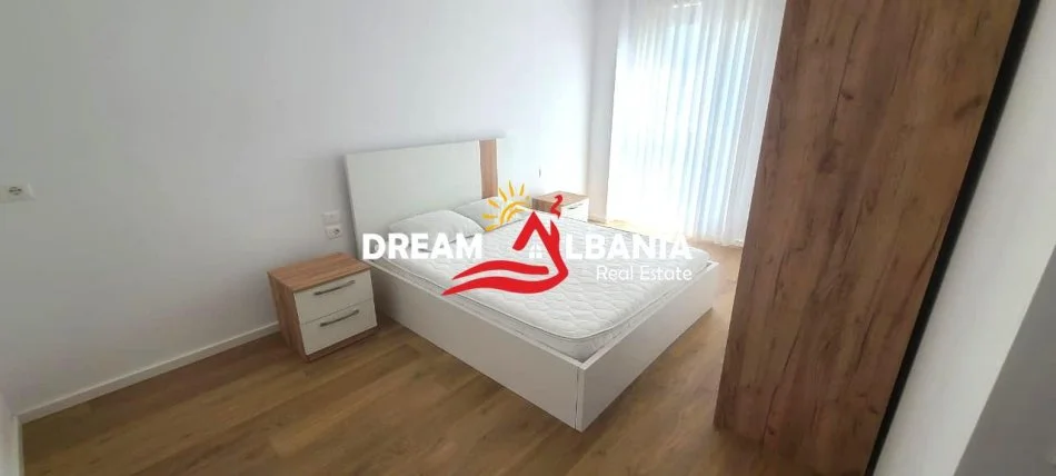 Tirane, jepet me qera apartament 2+1 , 112 m² 850 €