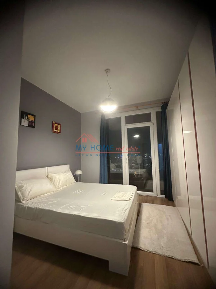 Tirane, jepet me qera apartament 2+1+Ballkon Kati 4, 130 m² 1.000 € (Kopeshti Botanik)