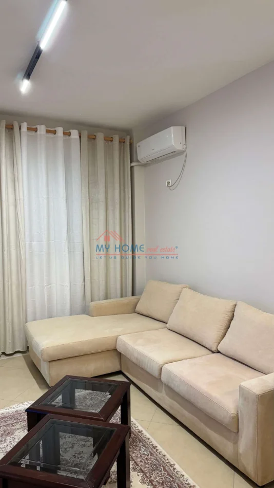 Tirane, jepet me qera apartament 2+1+Ballkon Kati 1, 90 m² 750 € (Liqeni i Thate)