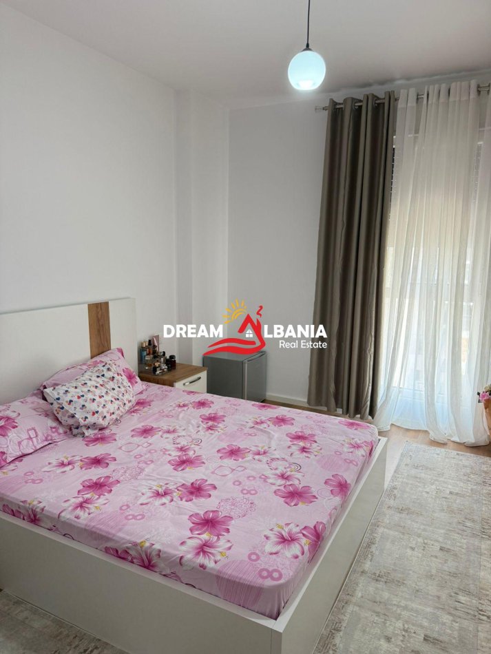 Tirane, jepet me qera apartament 2+1 , 112 m² 750 € 