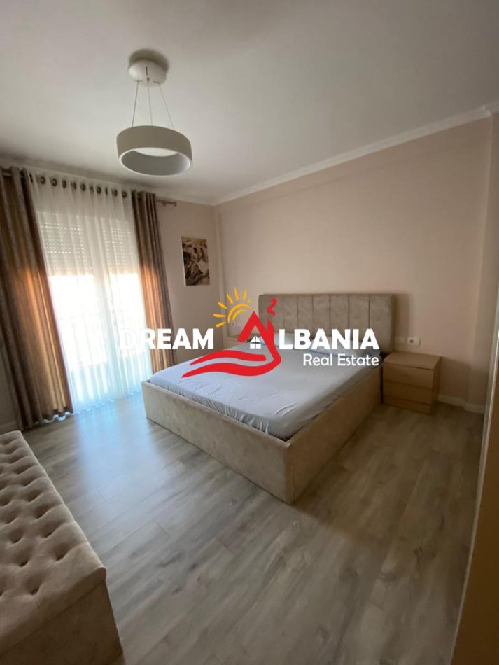 Tirane, jepet me qera apartament 2+1+Ballkon Kati 5, 110 m² 600 € (Tek Fusha e Aviacionit)