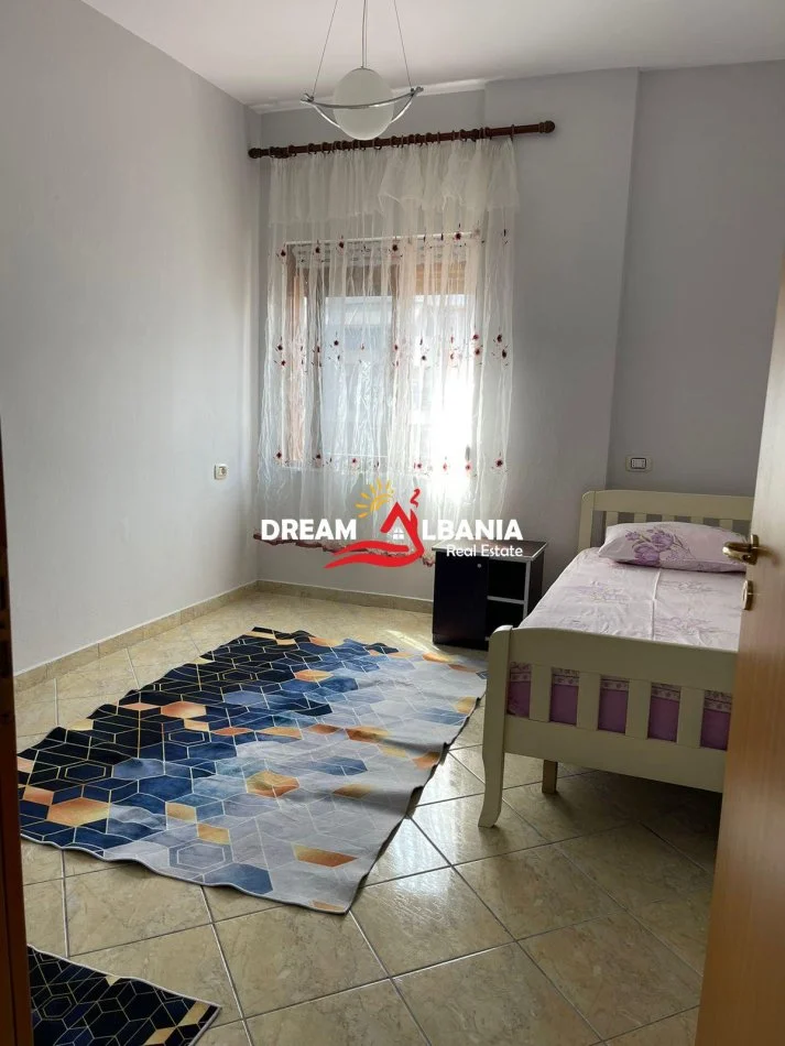 Tirane, jepet me qera apartament 2+1 , 100 m² 650 € (tek 21 Dhjetori prane Mondial)